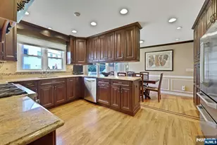 42-09 Cosgrove Ct, Fair Lawn, NJ 07410 - Photo 8