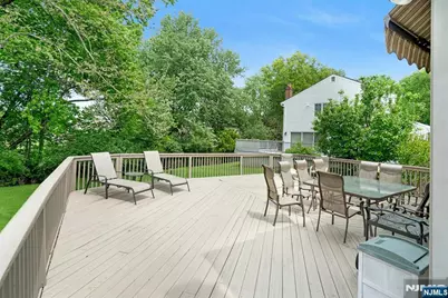 42-09 Cosgrove Court, Fair Lawn, NJ 07410 - Photo 32