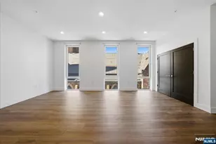 21 Lincoln 302, Newark, NJ 07102 - Photo 4