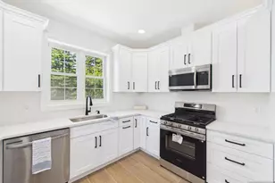 64 Graham Pl, Teaneck Township, NJ 07666 - Photo 6