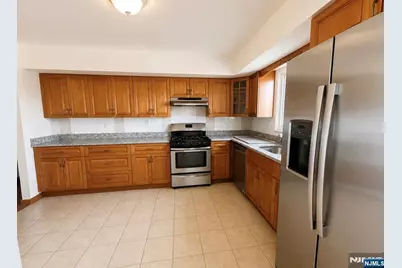 1515 11th Street 2nd #2nd, Fort Lee, NJ 07024 - Photo 12