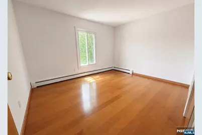 1515 11th Street 2nd #2nd, Fort Lee, NJ 07024 - Photo 8