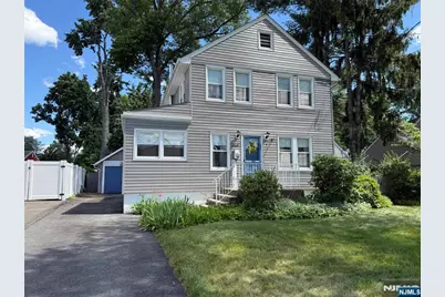 810 Colfax Avenue, Pompton Lakes, NJ 07442 - Photo 1