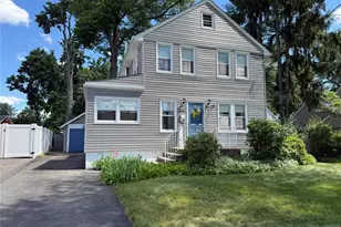 810 Colfax Ave, Pompton Lakes, NJ 07442 - Photo 1