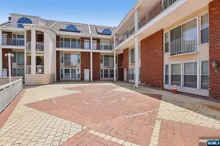 1018 Palisade Ave 3, Fort Lee, NJ 07024 - Photo 4