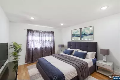 8 Van Nostrand Avenue, Jersey City, NJ 07305 - Photo 20