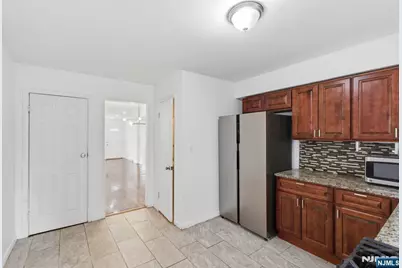 8 Van Nostrand Avenue, Jersey City, NJ 07305 - Photo 8