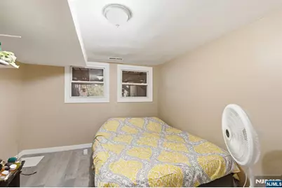 8 Van Nostrand Avenue, Jersey City, NJ 07305 - Photo 24
