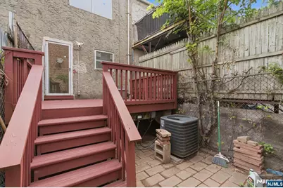 8 Van Nostrand Avenue, Jersey City, NJ 07305 - Photo 32