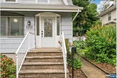 133 Highwood Avenue, Leonia, NJ 07605 - Photo 4