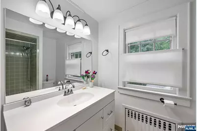 133 Highwood Avenue, Leonia, NJ 07605 - Photo 24