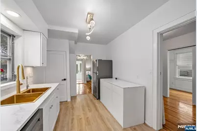 133 Highwood Avenue, Leonia, NJ 07605 - Photo 16