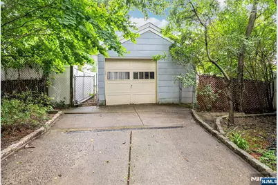 133 Highwood Avenue, Leonia, NJ 07605 - Photo 30