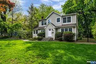63 Park Ave, Wyckoff Township, NJ 07481 - Photo 2
