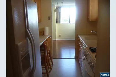 235 Prospect Avenue 7B #7B, Hackensack, NJ 07601 - Photo 6