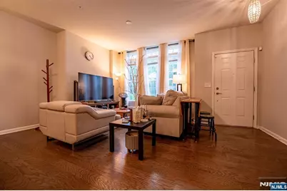 26 Dahlia Lane 413 #413, Garfield, NJ 07026 - Photo 6