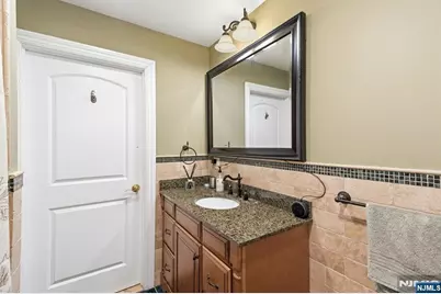 118 Howard Avenue, Rochelle Park Township, NJ 07662 - Photo 22