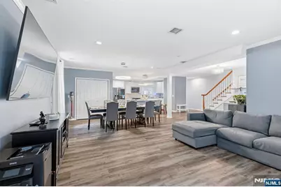 118 Howard Avenue, Rochelle Park Township, NJ 07662 - Photo 18