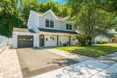 118 Howard Avenue, Rochelle Park Township, NJ 07662 - Photo 4