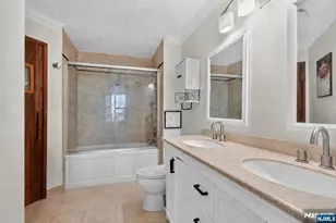 1020 Harmon Cove Tower 1020, Secaucus, NJ 07094 - Photo 16