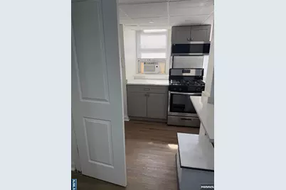 303 Hamilton Avenue Bas 1 #Bas 1, Hackensack, NJ 07601 - Photo 12