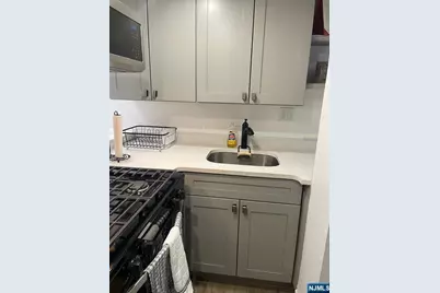 303 Hamilton Avenue Bas 1 #Bas 1, Hackensack, NJ 07601 - Photo 14
