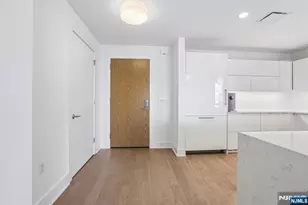 9 Ave At Port Imperial 513, West New York, NJ 07093 - Photo 4