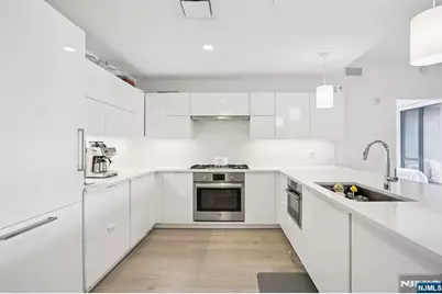 9 Ave At Port Imperial 513 #513, West New York, NJ 07093 - Photo 4