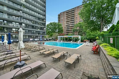285 Aycrigg Avenue 22J #22J, Passaic, NJ 07055 - Photo 2
