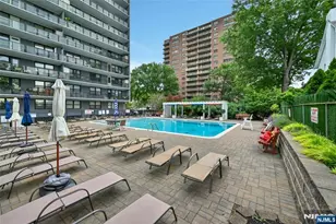 285 Aycrigg Ave 22J, Passaic, NJ 07055 - Photo 2
