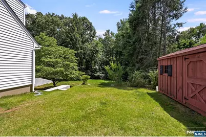 201 Dixon Avenue, Dumont, NJ 07628 - Photo 30