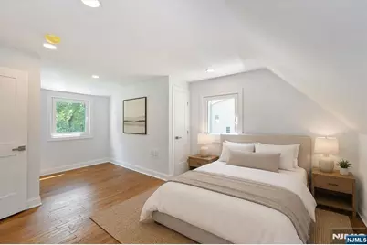 201 Dixon Avenue, Dumont, NJ 07628 - Photo 14