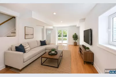 201 Dixon Avenue, Dumont, NJ 07628 - Photo 22