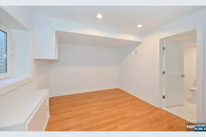 201 Dixon Avenue, Dumont, NJ 07628 - Photo 24