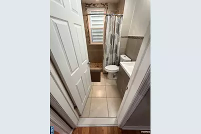 658 Adams Avenue, Elizabeth, NJ 07201 - Photo 8