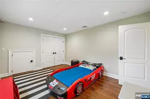 15 Fernwood Dr, Fair Lawn, NJ 07410 - Photo 26