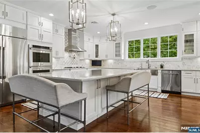 15 Fernwood Drive, Fair Lawn, NJ 07410 - Photo 10