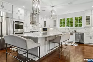 15 Fernwood Dr, Fair Lawn, NJ 07410 - Photo 10