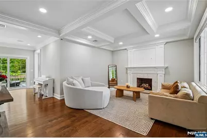 15 Fernwood Drive, Fair Lawn, NJ 07410 - Photo 4