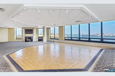 900 Palisade Avenue 17C #17C, Fort Lee, NJ 07024 - Photo 44