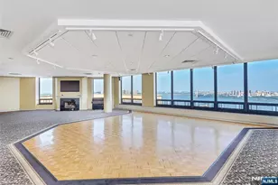 900 Palisade Ave 17C, Fort Lee, NJ 07024 - Photo 44