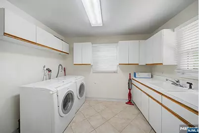 86 Hazelton Terrace, Tenafly, NJ 07670 - Photo 24