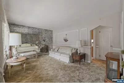 183 Lee Street, Elmwood Park, NJ 07407 - Photo 10