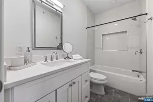 10 Gabriel Ct, Paramus, NJ 07652 - Photo 28
