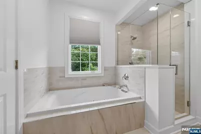 10 Gabriel Court, Paramus, NJ 07652 - Photo 22