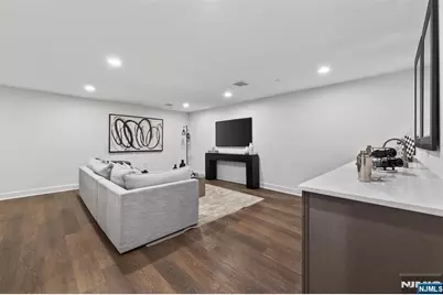 10 Gabriel Court, Paramus, NJ 07652 - Photo 30