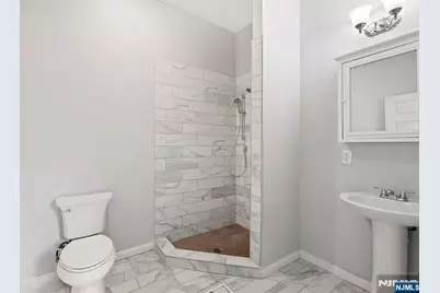 176 Union Avenue 2 #2, Rutherford, NJ 07070 - Photo 12