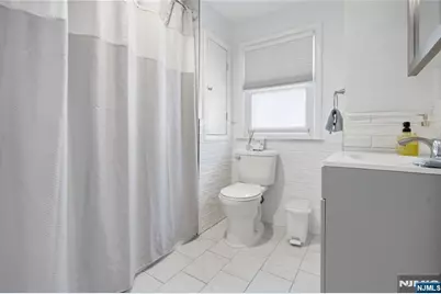 611 Maple Avenue, Teaneck Township, NJ 07666 - Photo 26