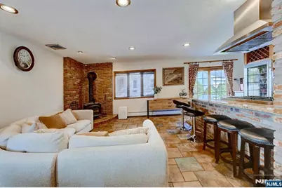317 Hillcrest, Wood Ridge, NJ 07075 - Photo 8