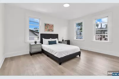 240 End Avenue, Newark, NJ 07106 - Photo 30